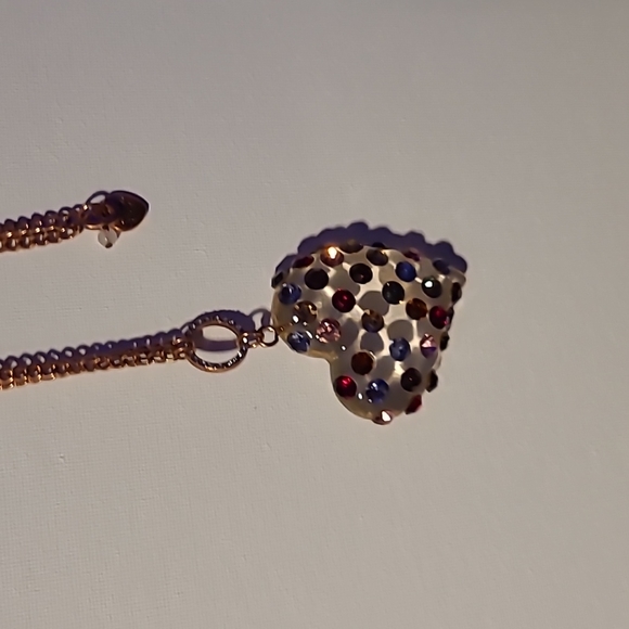 Betsey Johnson multi-colored necklace - Picture 3 of 6